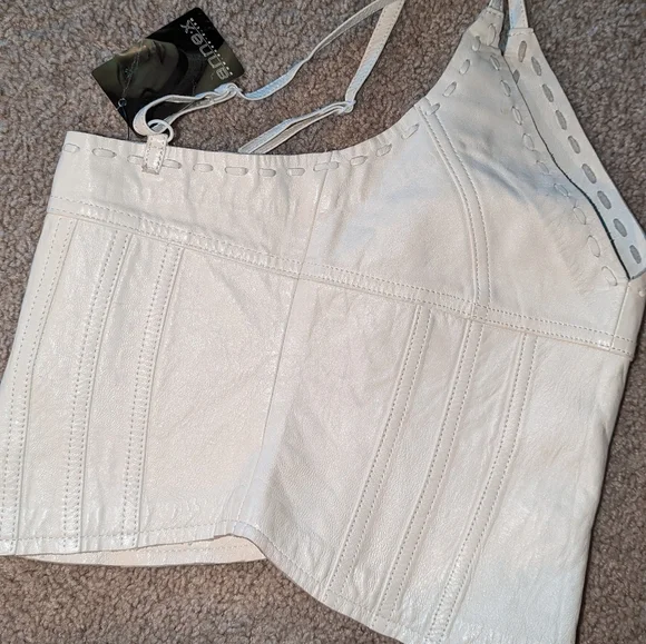 Sexy Leather Crop/halter Top - Picture 3 of 10